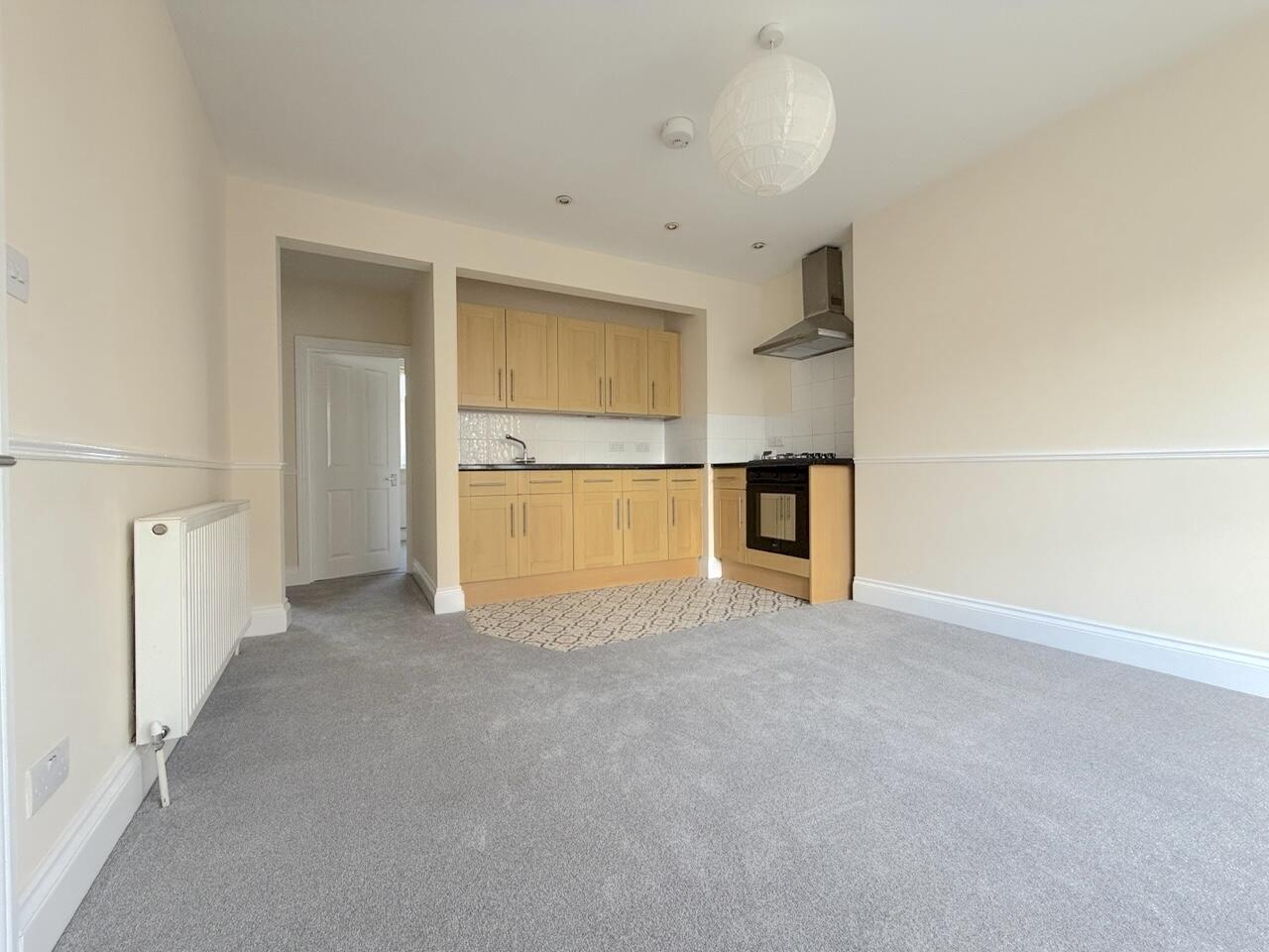 2 bed property in Gilbert Road, Bristol
